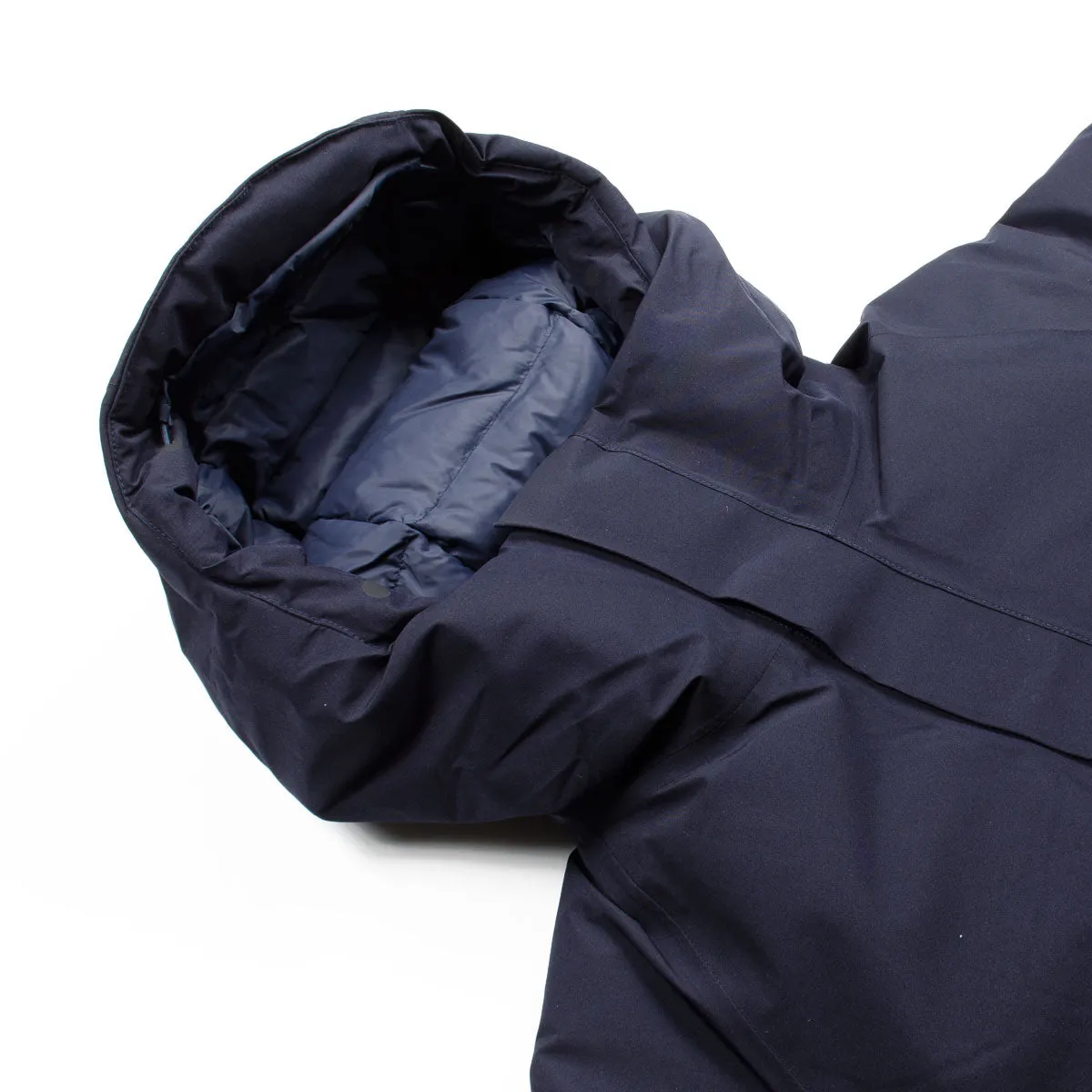 Norse Projects Rokkvi 5.0 Waterproof Gore-Tex Parka - Dark Navy Blue - Stylish and Functional Winter Jacket