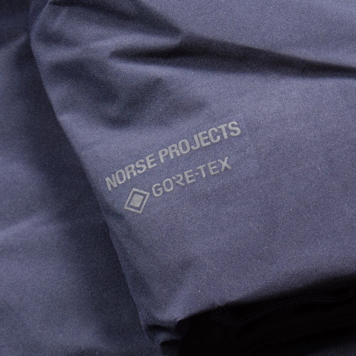 Norse Projects Rokkvi 5.0 Waterproof Gore-Tex Parka - Dark Navy Blue - Stylish and Functional Winter Jacket