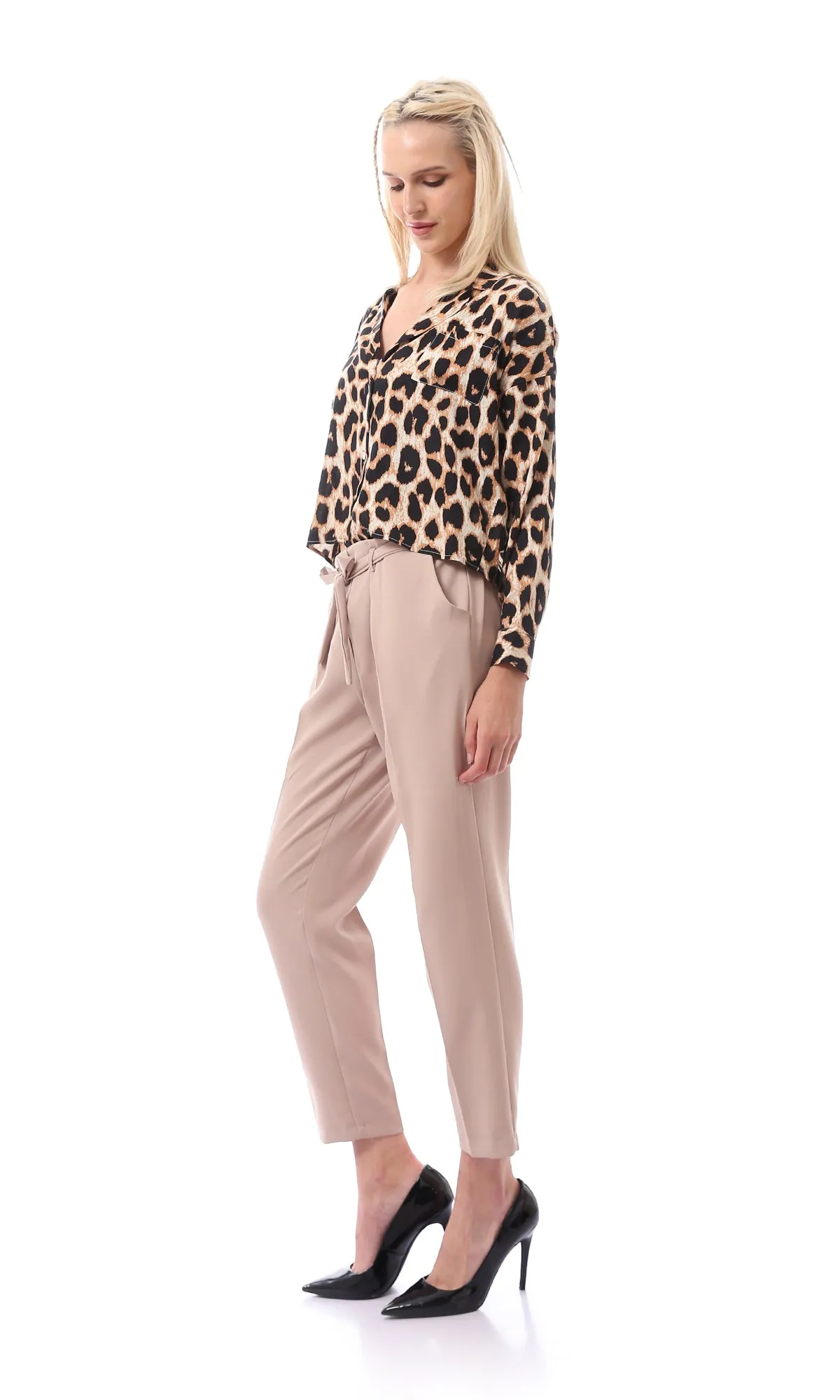 O168861 Front Zipper With Pockets Dark Nude Classic Pants