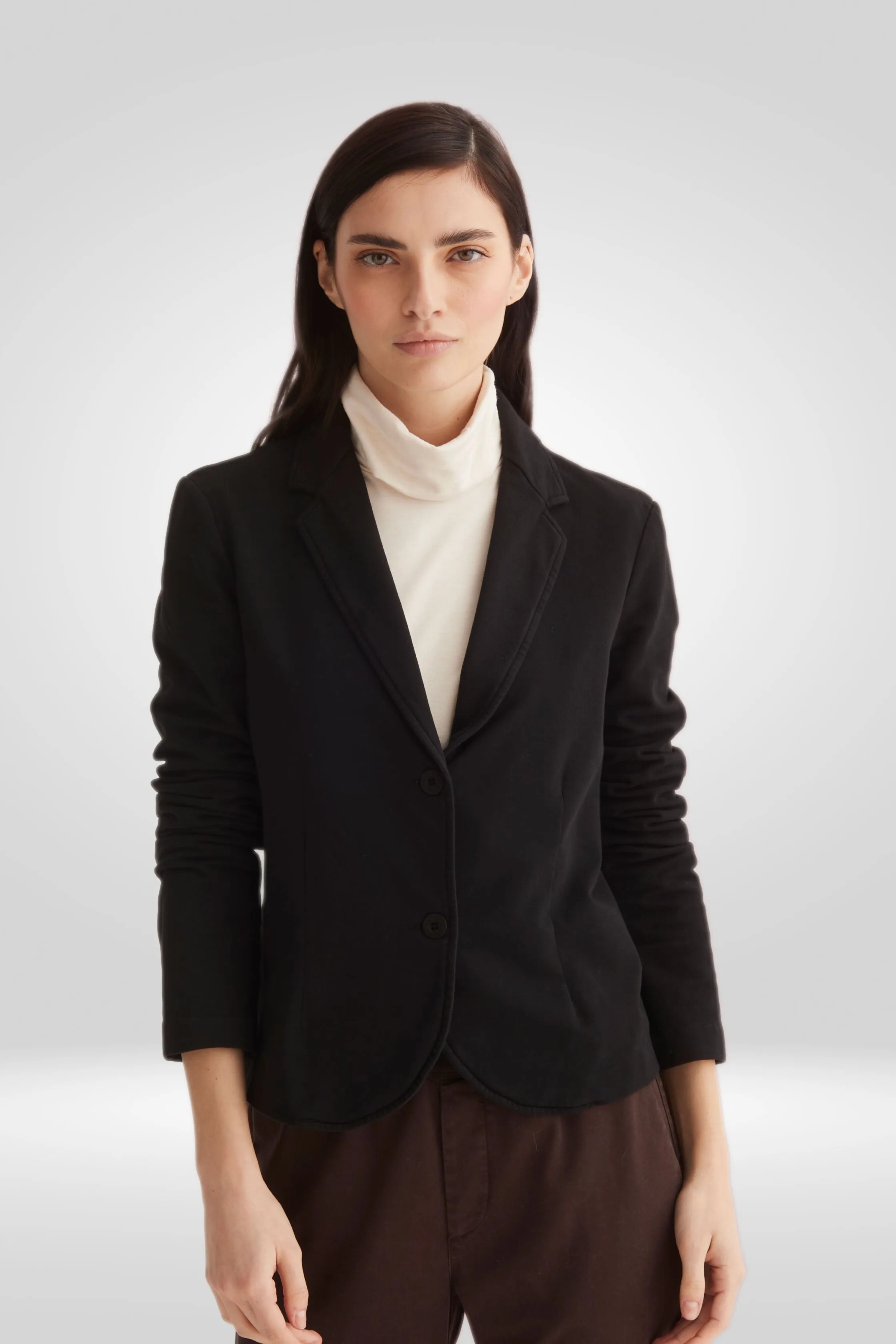 Single-Breasted Short-Line Blazer in Cotton Garment Dyed 57NU 2261