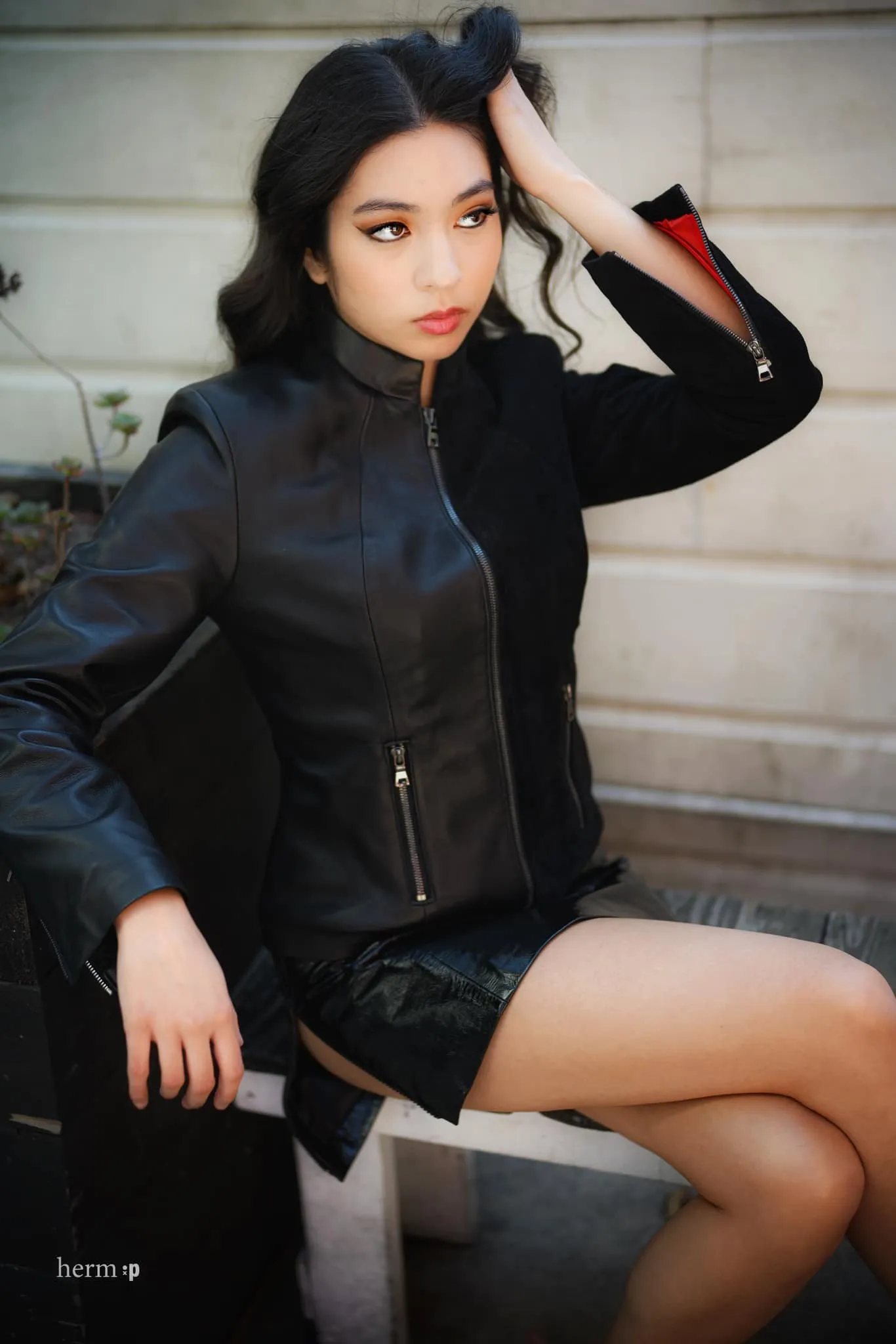 The 15 inch Patent Leather Double Side Zipper Mini Skirt